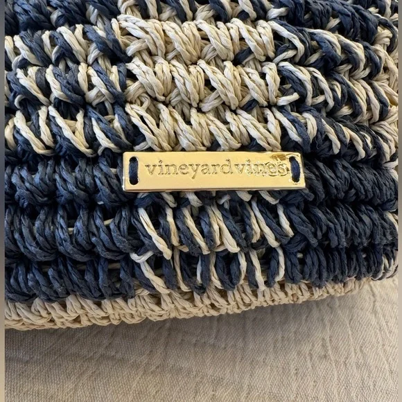 Nearly new! Vineyard Vines Navy Gingham 2 Way Bag - Picture 7 of 15